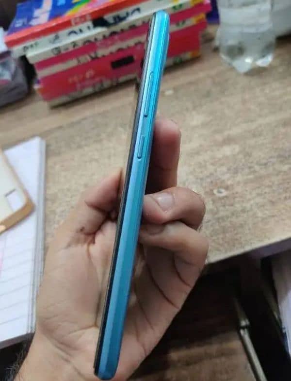 realme c21    (3.32) 2