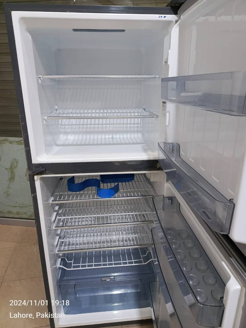 Gree fridge GD LArge jumbo size  (0306=4462/443) wahseet 6