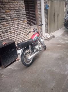 ROAD PRINCE 125