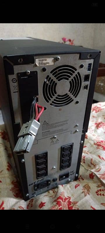 LCD model Apc ups 2700 watt good condition  3000kva 1