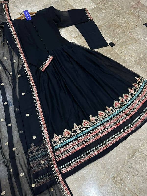 Ladies embroidery maxi 1