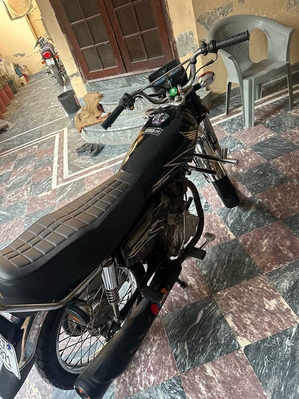 Honda CG125 in immaculate condition! 1