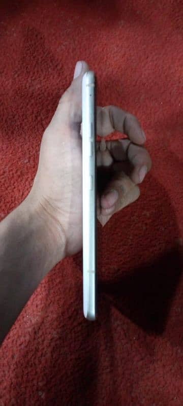 LG V60 8/128 Condition 10/10 0