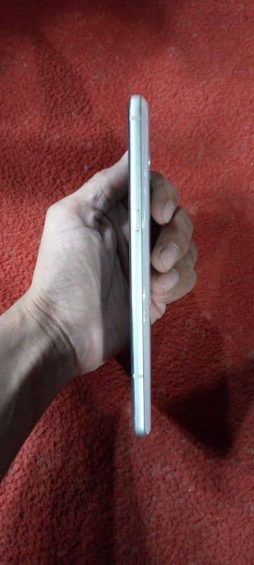 LG V60 8/128 Condition 10/10 1