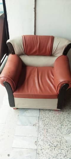 5 Seat Sofa Set in Good Condition