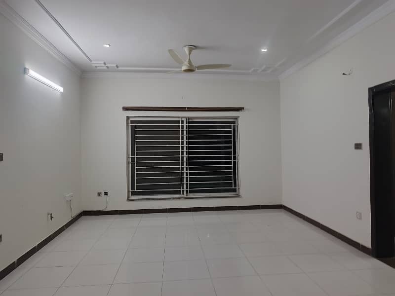 15 Marla Upper Portion for rent 7