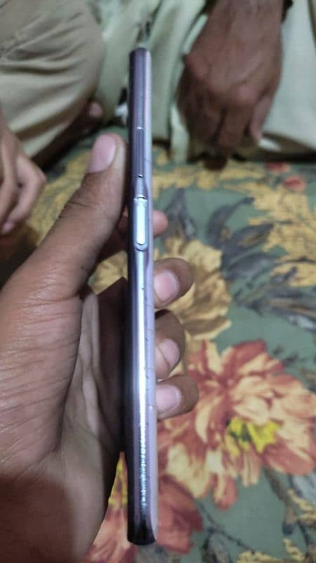 infinix note 9 box ni hy hor all ok hy back hor tach crak hy 6