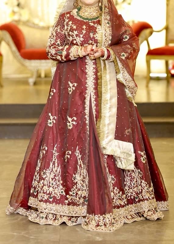 BARAT BRIDAL DRESS WITH JEWELRY 1