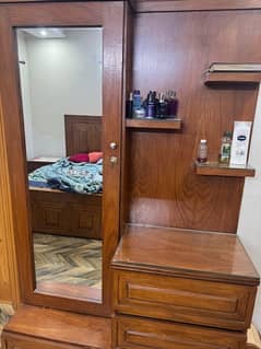 Dressing table for sale