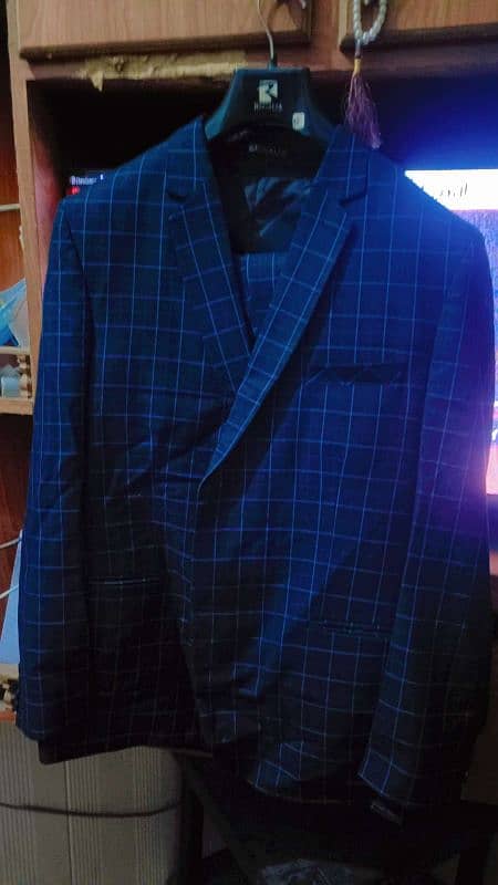 3 piece pent coat in large size 10 10 condition Sheikhupura 7