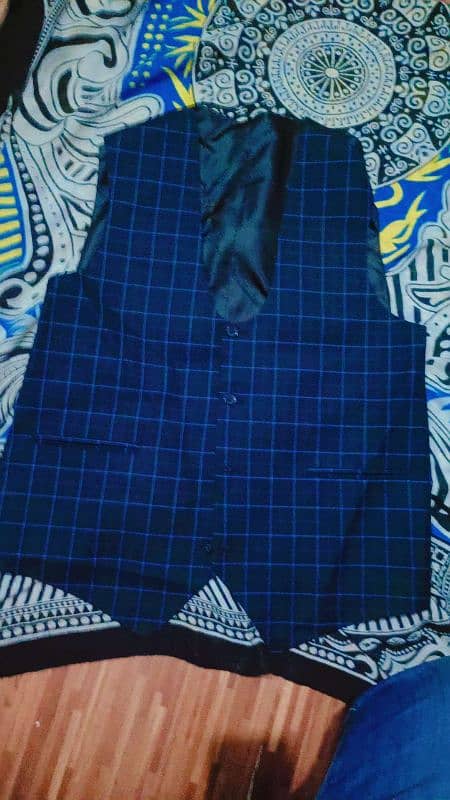 3 piece pent coat in large size 10 10 condition Sheikhupura 8