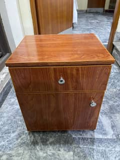 Simple Sleek design Bedside Table