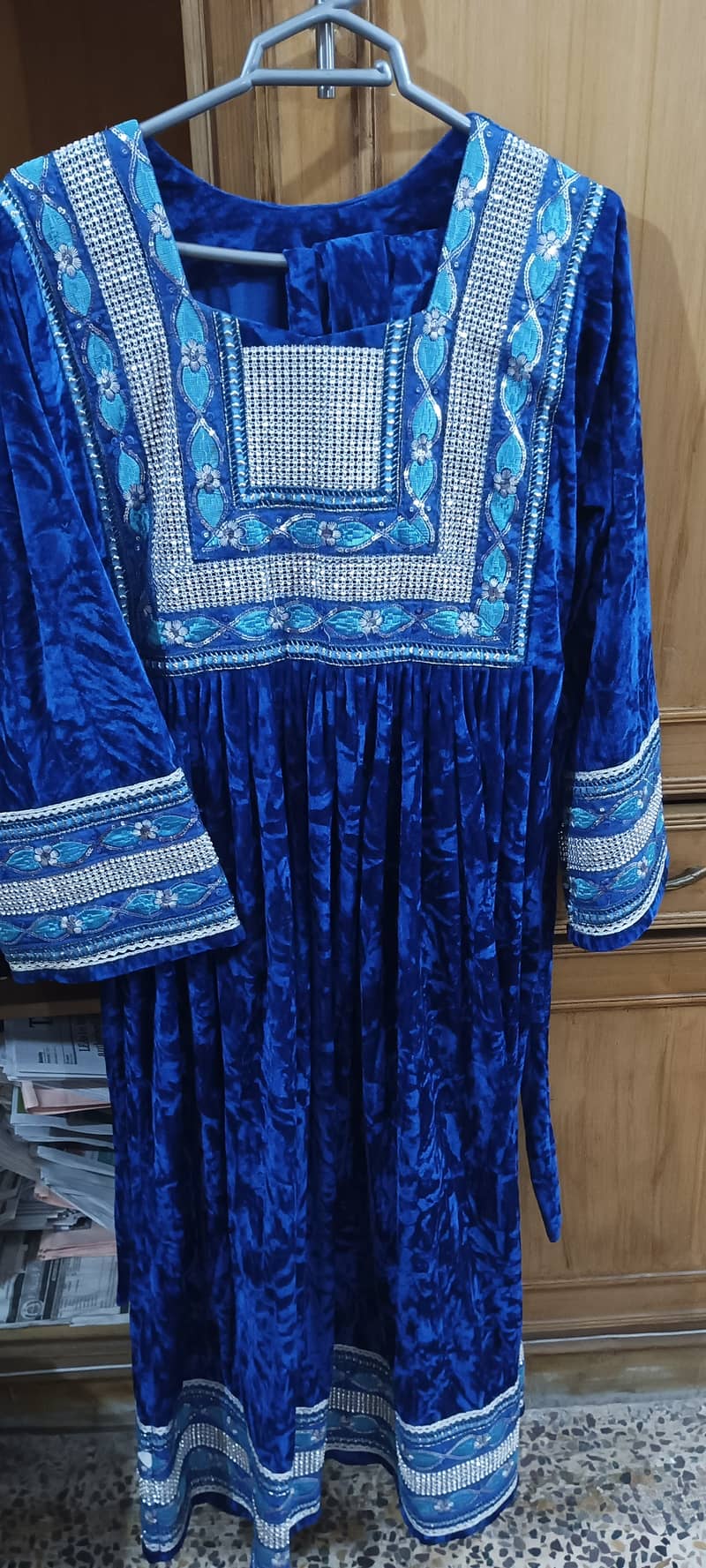 Dark blue balochi kameez shalwar 1