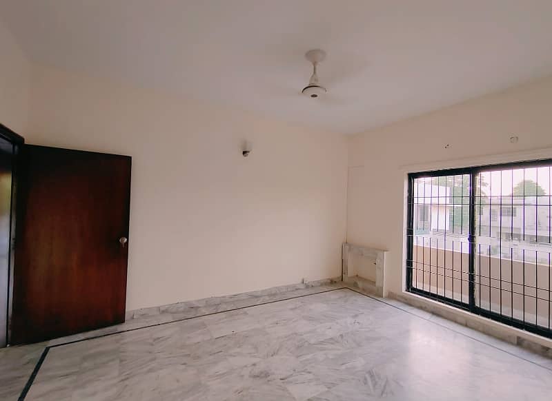 1 Kanal Upper Portion For Rent In DHA Lahore Phase 2 Near Coomercial 6