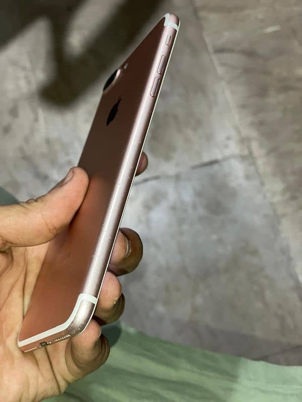 iPhone 7 plus 32GB PTA ok 5