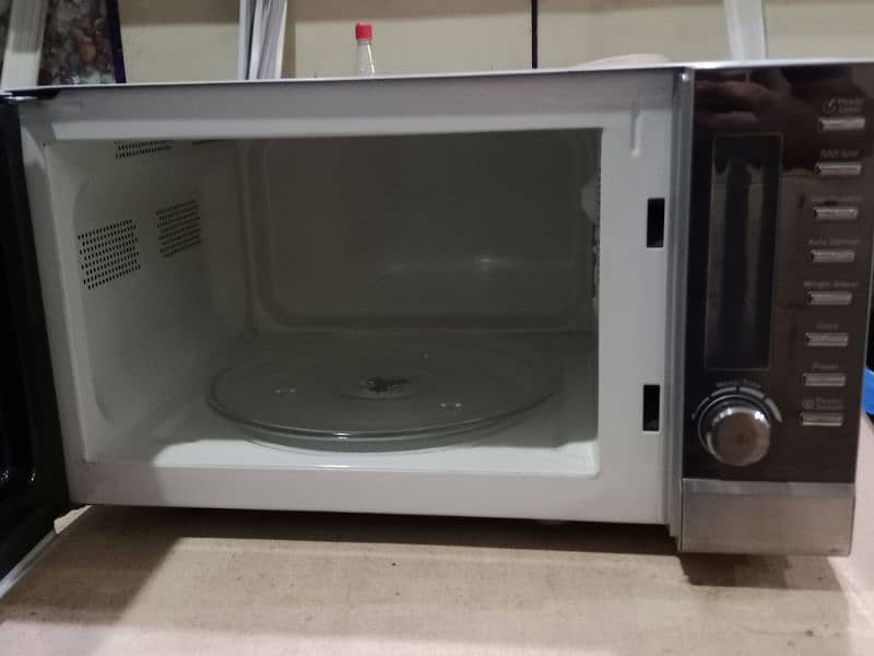 Dawlance microwave 1