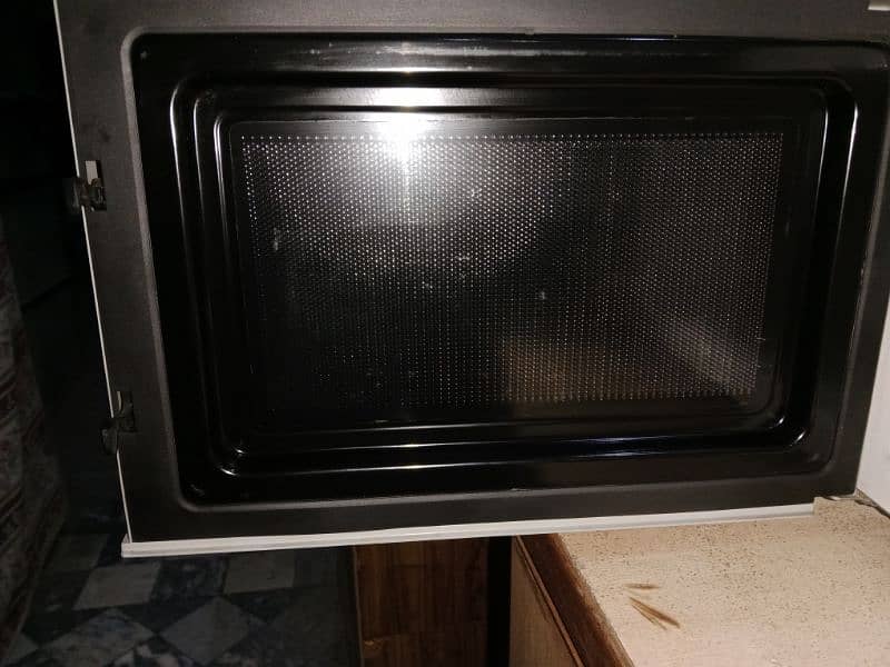 Dawlance microwave 6