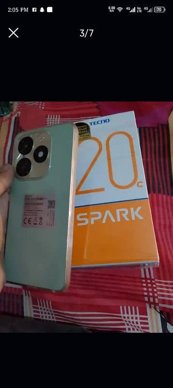 Tecno spark20c 4/128 2