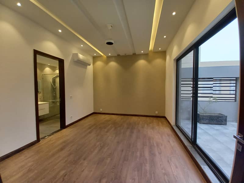 Luxurious 1 Kanal Home With Park Views In Dha Phase 6 23