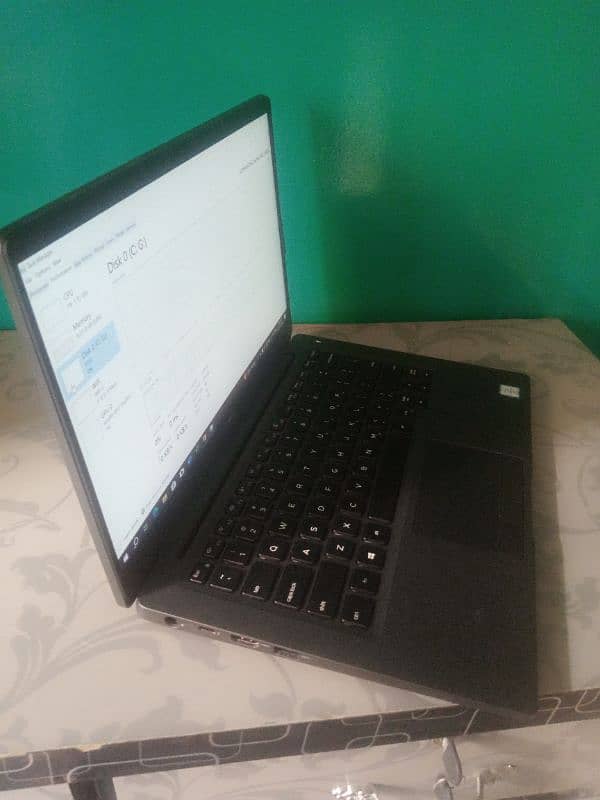 Dell Latitude 7400 (i5-8th gen) 2