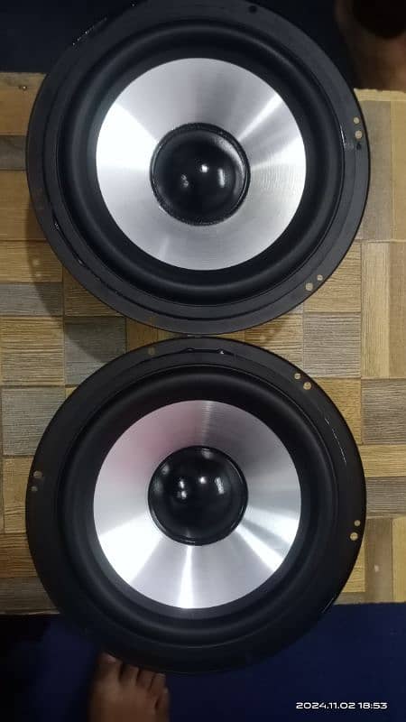 6 inch woffr sapiker han bohat achi bass or sound ha japani Malaysian 4