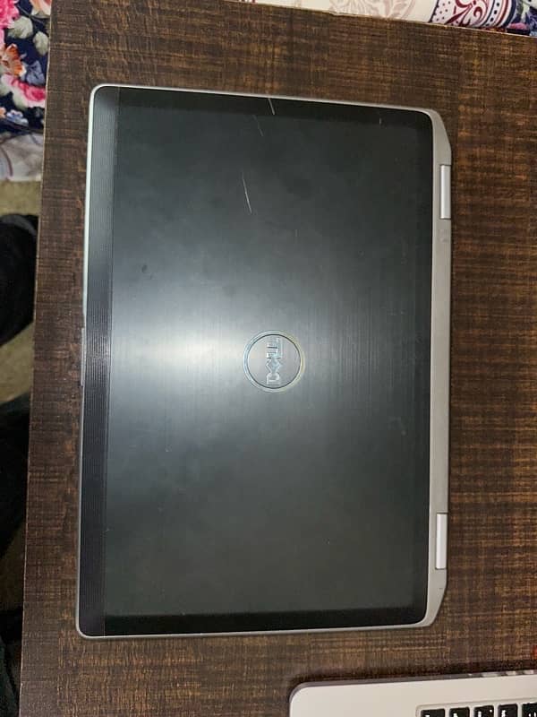 Dell Latitude 1