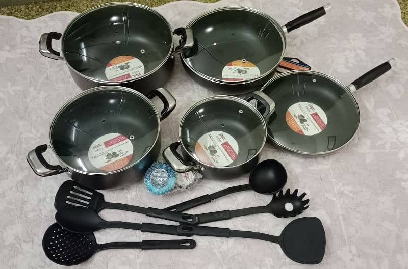 Non-stick Cookware 16 PC Prestige set for sale(03260871987) 0