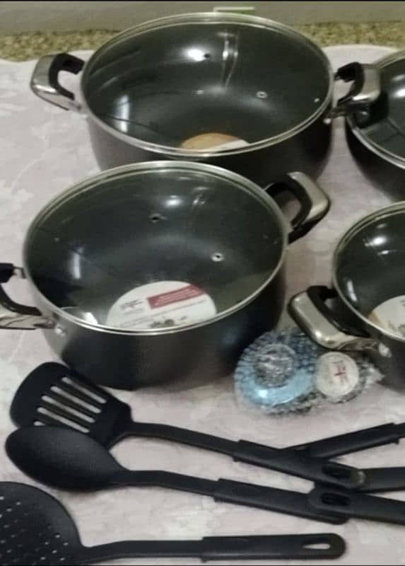 Non-stick Cookware 16 PC Prestige set for sale(03260871987) 1