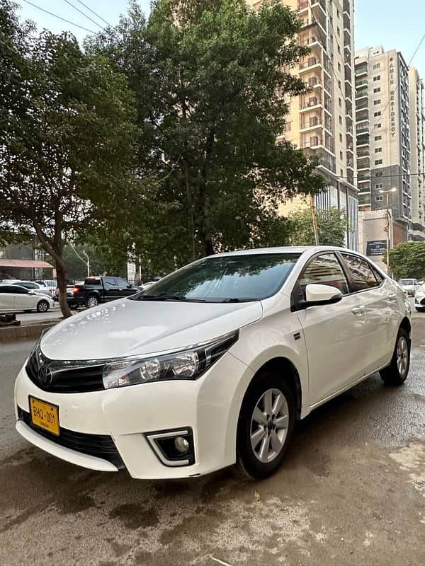 Toyota Corolla Altis 2017 1