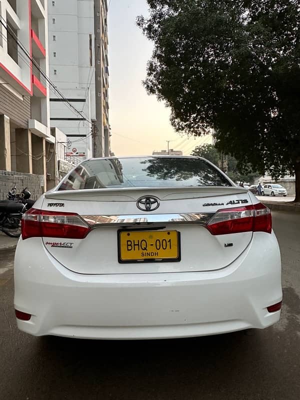 Toyota Corolla Altis 2017 3