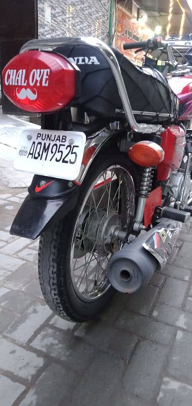 Bike for sale urgently Honda 125 6