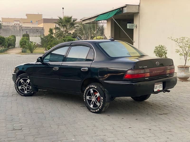 Toyota Corolla XE 1997 3