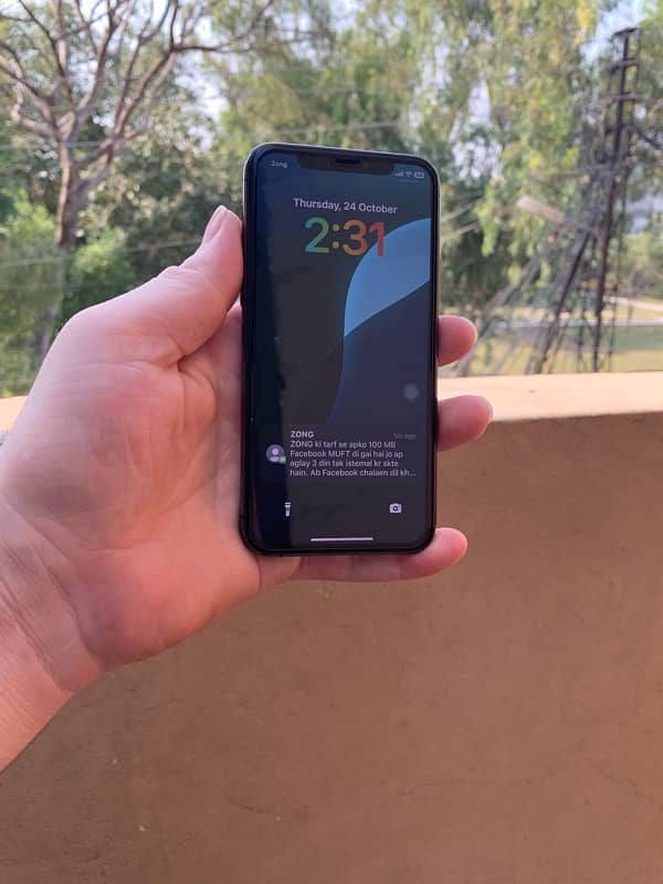 i phone 11 pro pta approved  factory unlock 256gb 0