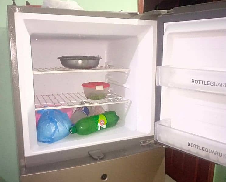 HAIER Refrigerator 4