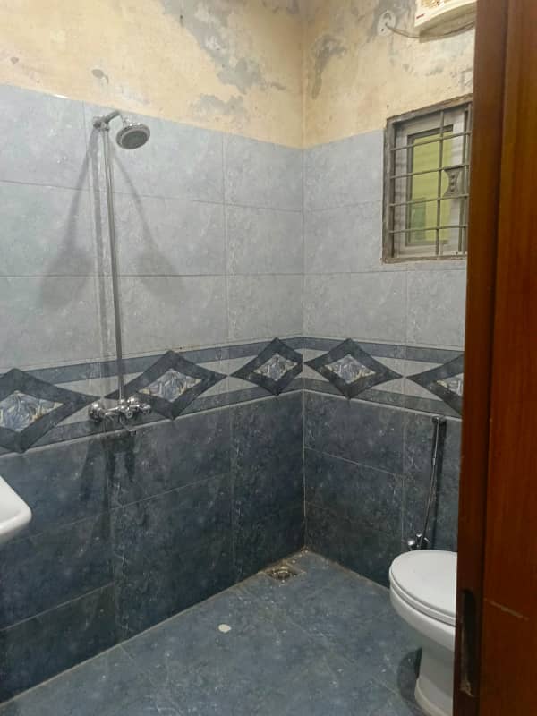 For Rent: 5 Marla House in J2 Johar Town, Lahore 0