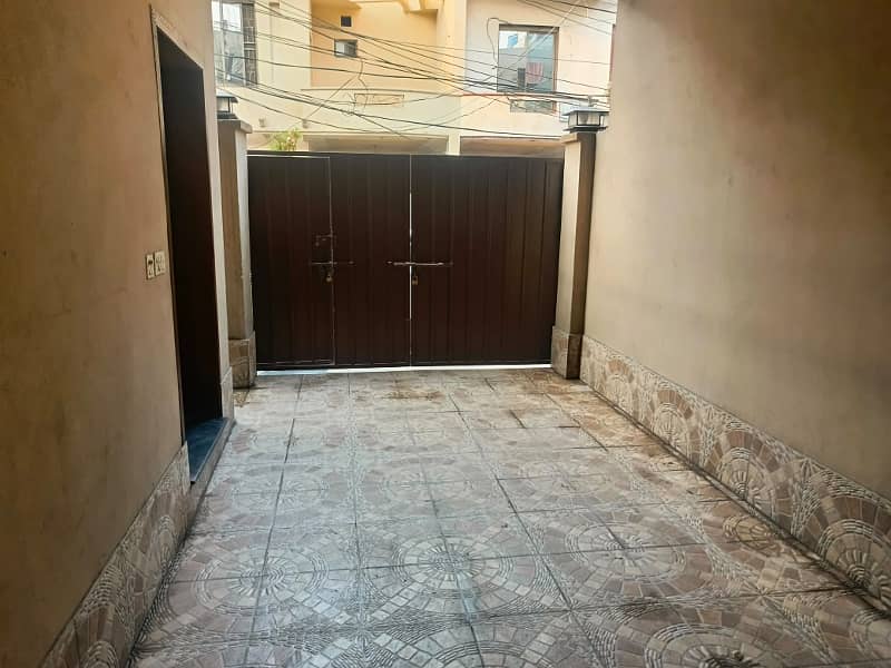 For Rent: 5 Marla House in J2 Johar Town, Lahore 1