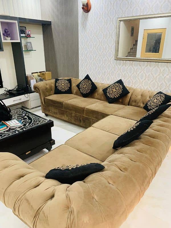 7 seater sofa , 5