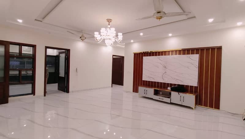 1 Kanal House for Rent in DHA Lahore Phase 3 Near Beaconhouse School 0