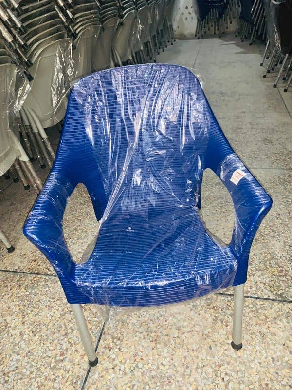 plastic chair 1