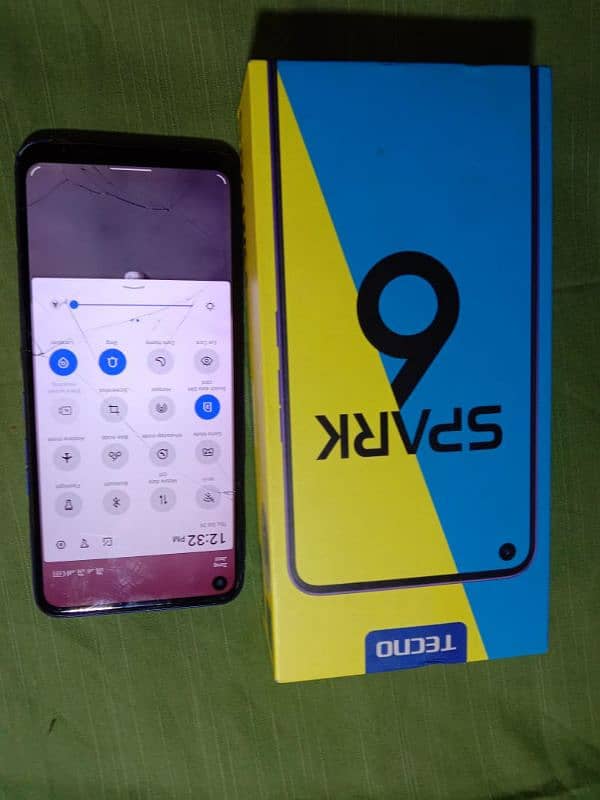 Tecno spark6 (4/64)with Box 5000mh betrry 2