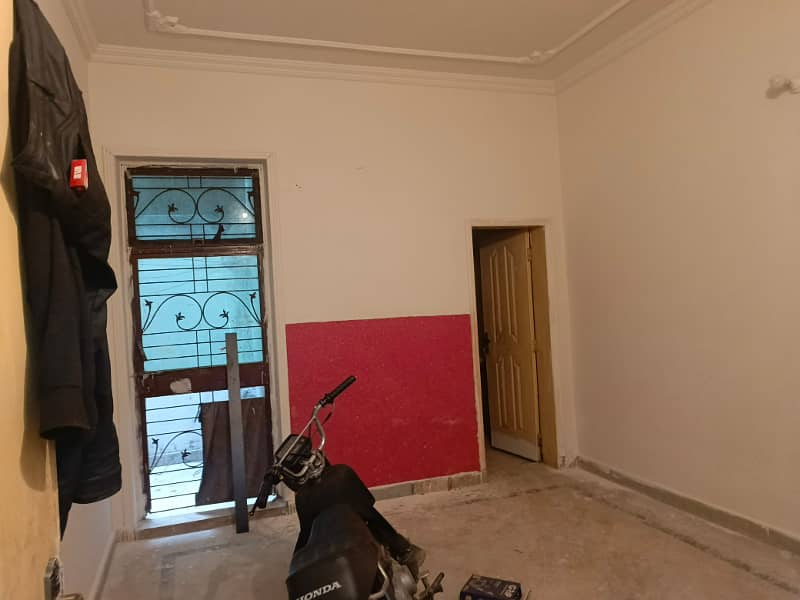 For Rent: Spacious 5 Marla Double Unit House in Johar Town 11