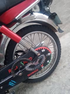 cd 70 2017 model. . good condition totel geniun bike