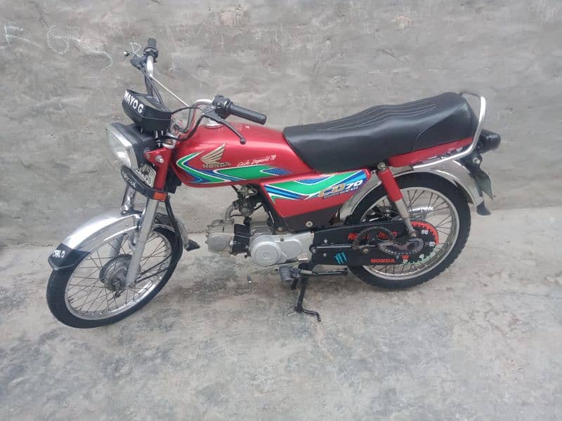 cd 70 2017 model. . good condition totel geniun bike 2