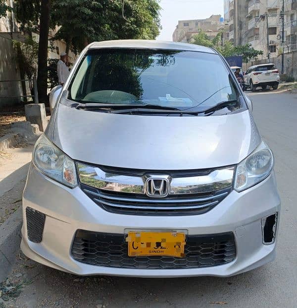 Honda Freed 2014/2016  better than Honda city and Suzuki alto 11