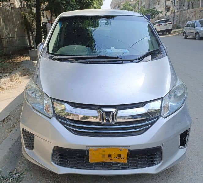 Honda Freed 2014/2016  better than Honda city and Suzuki alto 12