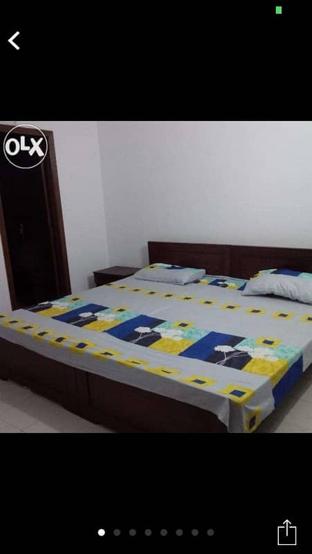 single bed wooden with mattress 0