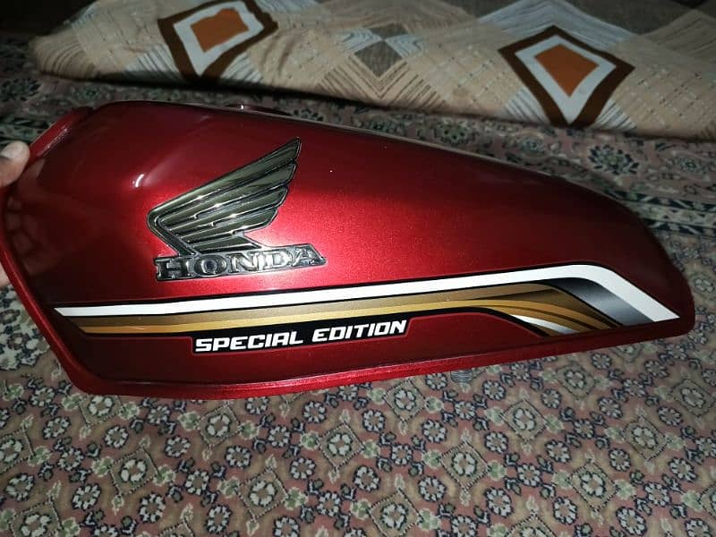 Honda cg 125 special edition 2020 genuine fuel tank with tapay 1