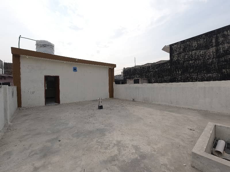 1.5 Storey Five Marla Beautiful House Available For Sale At Investor 34