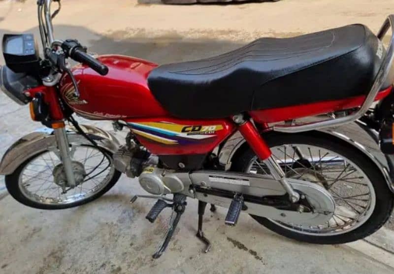 Honda CD70 bike 3