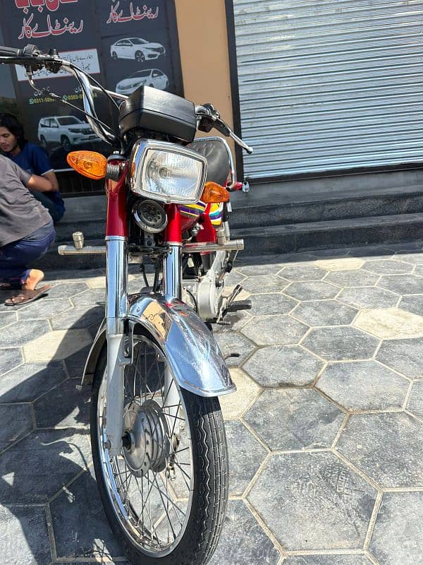 Honda CD70 bike 5